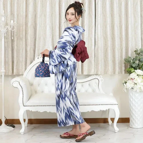 Japanese Yukata Kimono 3-piece set with a Navy Yagasuri Expressing Individuality - Image 3 of 4