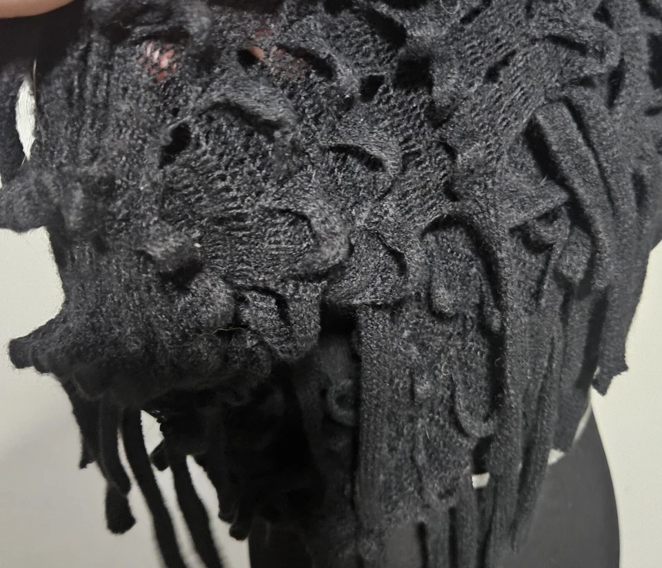 Charlotte Russe Tejido Abierto Flecos Ligero Negro Bufanda Viaje Prendas de Carrera Boho Foto 2 de 4