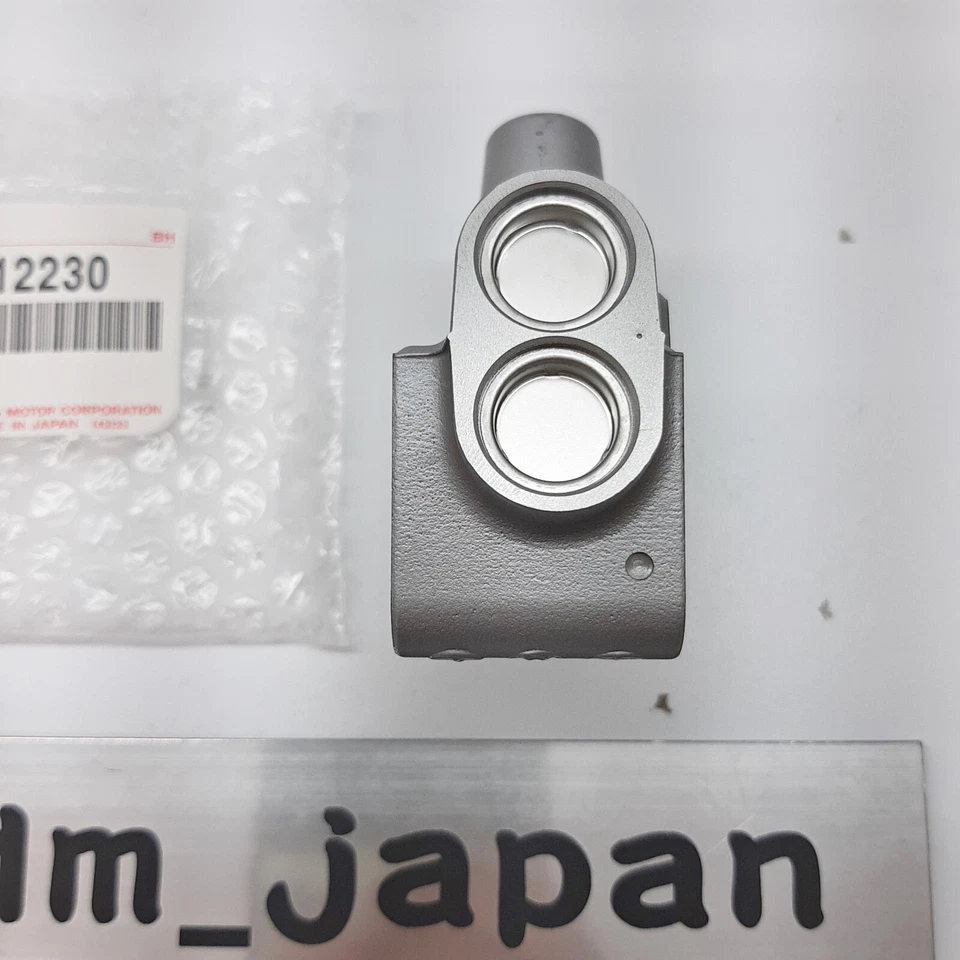 Toyota 47150-12230 CONJUNTO DE VÁLVULAS, DOSIFICACIÓN OEM genuino Foto 4 de 4