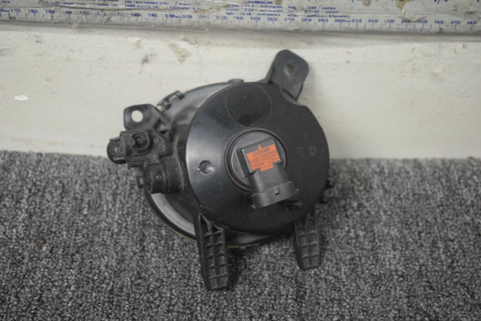 Farol de neblina BMW M4 2015-2017 fabricante de equipamento original - Imagem 4 de 4