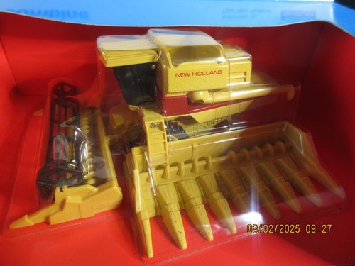 Vintage 1/64 Ertl New Holland Combine TR70 TR75 TR85 TR86 TR95 TR96 2 heads - Picture 7 of 7