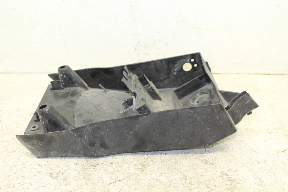 2004 KAWASAKI NINJA ZX6R 原始设备制造商后尾尾电池托盘塑料 C59D — 第 3/4 张图片