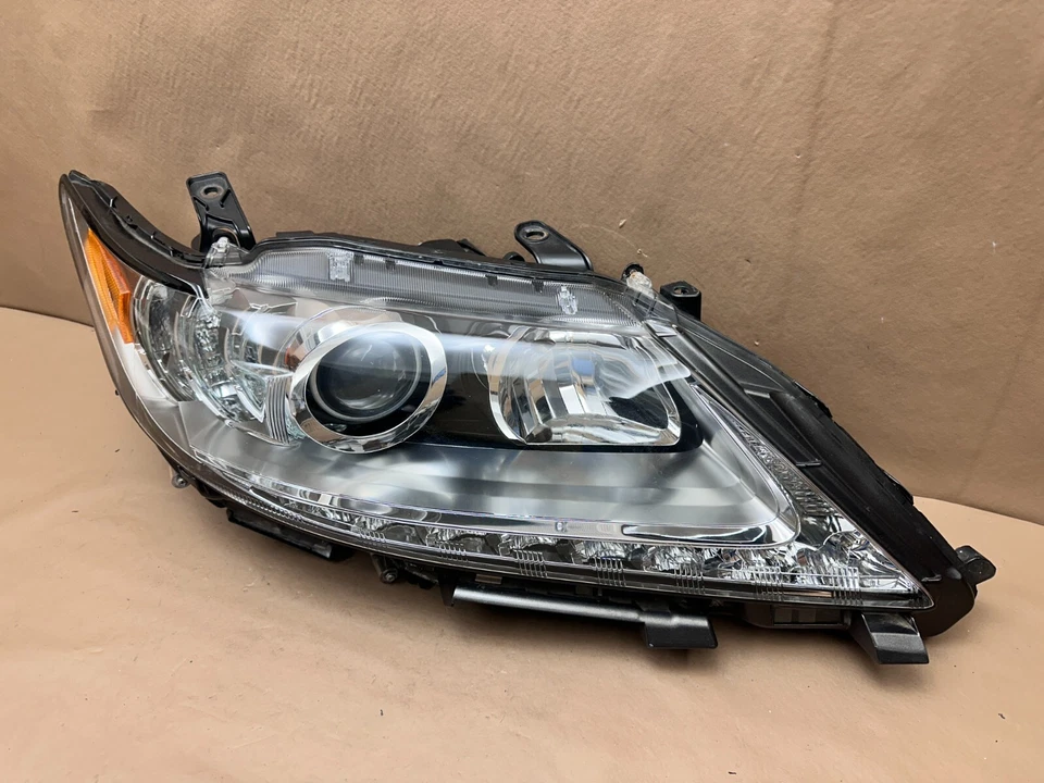 Faro derecho Lexus ES ES300H ES350 2013-2015 HID XENON TYC recambio Foto 3 de 4