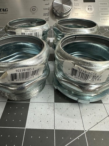 50 Giunzioni A Compressione Thomas & Betts TC111A-RT Per Tubo EMT 1/2″ – Acciaio Zincato