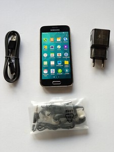 Samsung  Galaxy S5 Mini SM-G800F - 16GB - Smartphone - Schwarz - Ohne Simlock