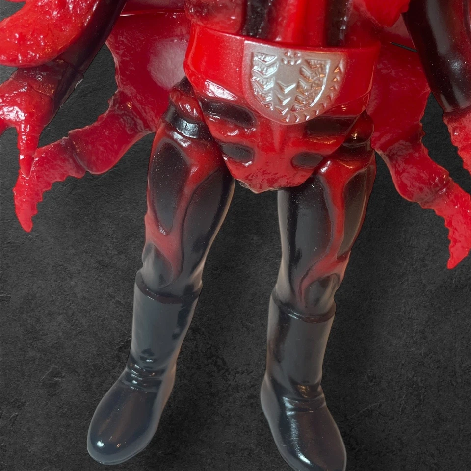 ZARIGARNA Kamen Rider Villano Mariscal Armadura Cangrejo Kaijin General Yoroi 12” Foto 3 de 4