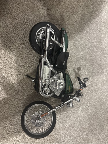 Harley Davidson Mastro 1/12 Scale Motorcycle