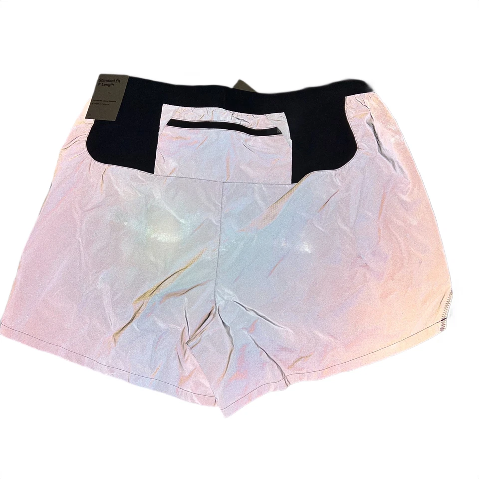 Pantalones Cortos Nike Run Division Reflectantes para Correr ADV Plateados Para Hombre Talla M FZ1123-035 Foto 4 de 4