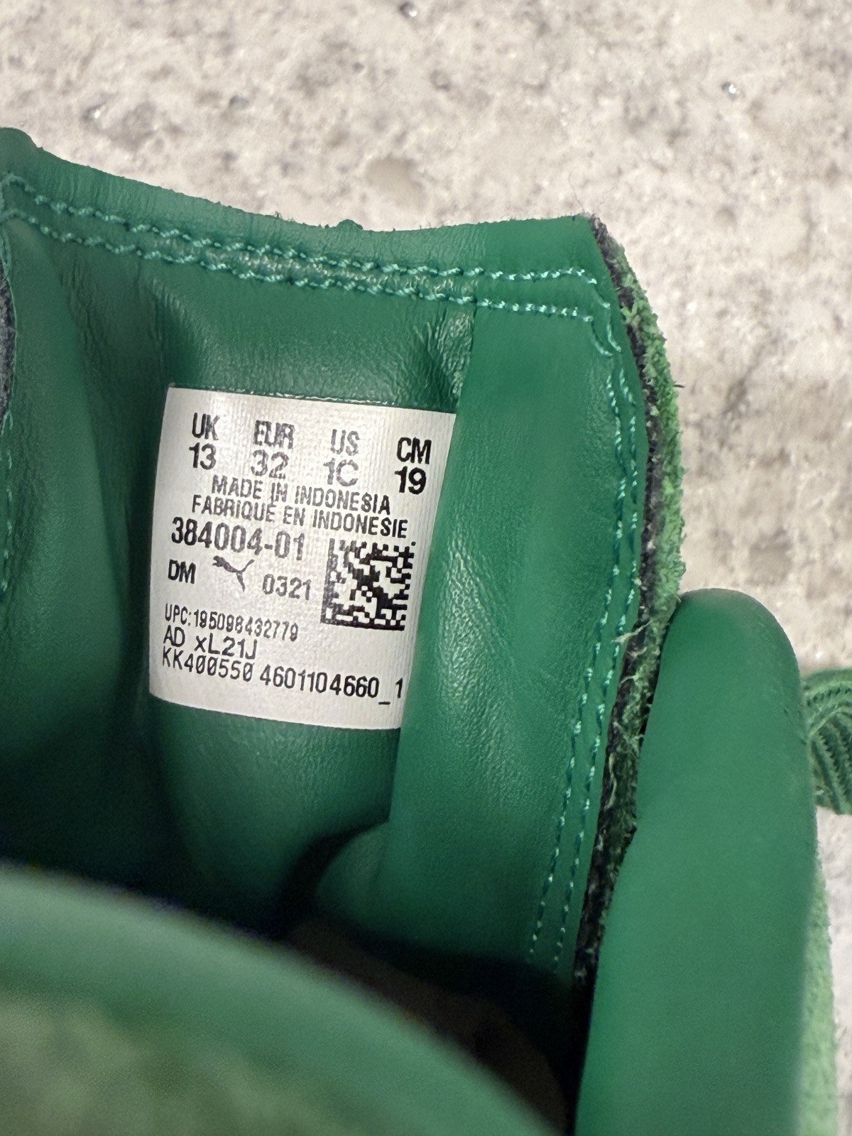 Puma Haribo x Suede Amazon Green Youth Size 1C thumbnail 9