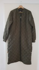 Schöner Steppmantel v. Only, Gr.M, olivgrün! Top Zustand!