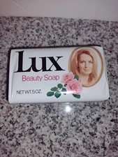 LUX Beauty Soap 5 oz Bars. LEVER Brothers Company. Vintage Soap.