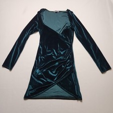 Pretty Little Thing Velour Long Sleeve Deep Neck Dress Size 8 Green P5