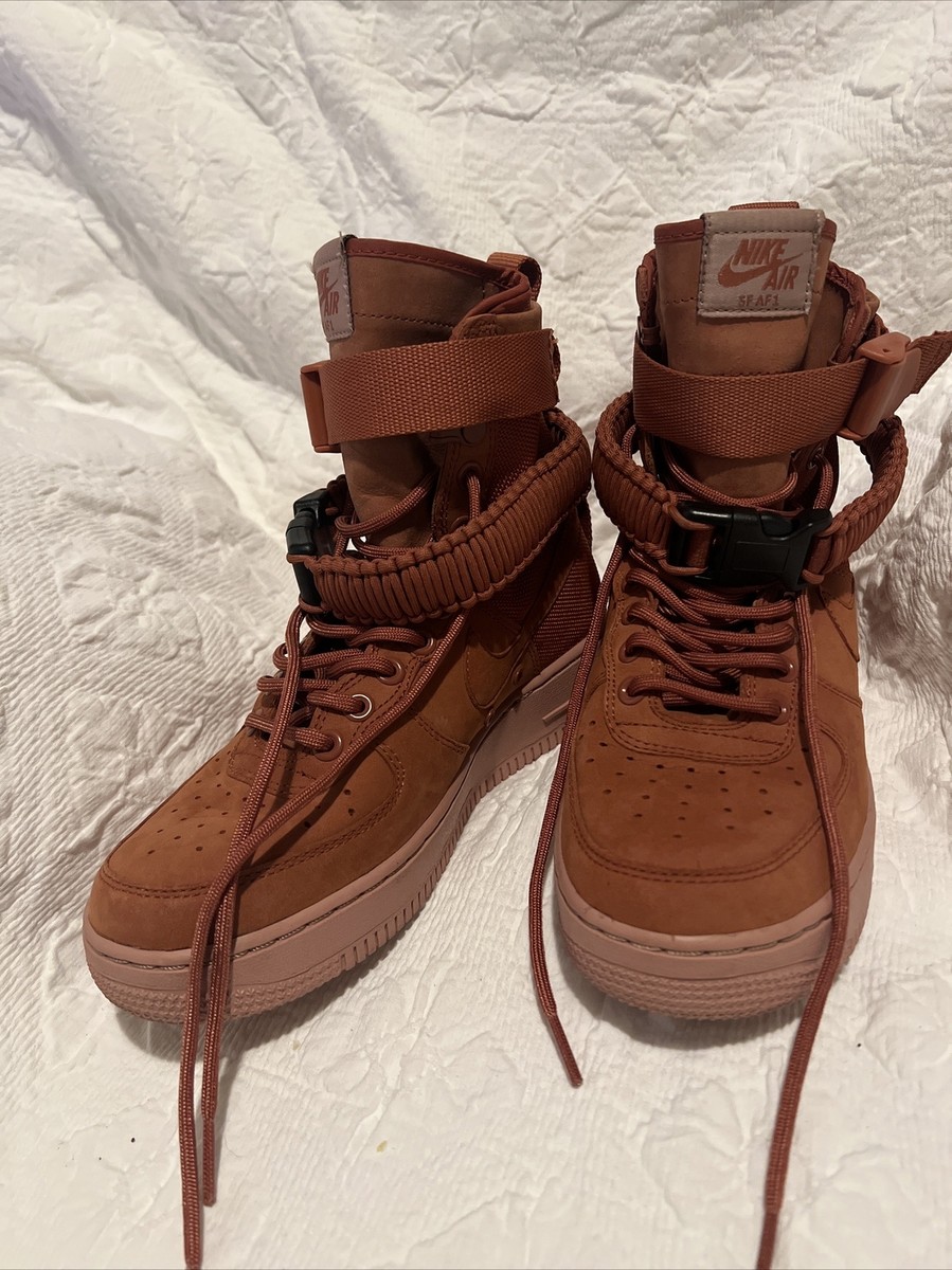 Nike SF Air Force 1 ハイブーツ ダスティピーチ Nike SF Air