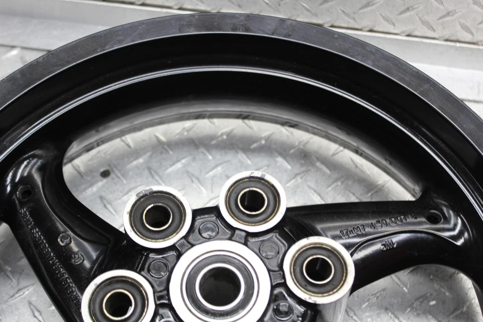 Llanta trasera Ducati Multistrada 620 2006 17xMT4,50 Foto 4 de 4