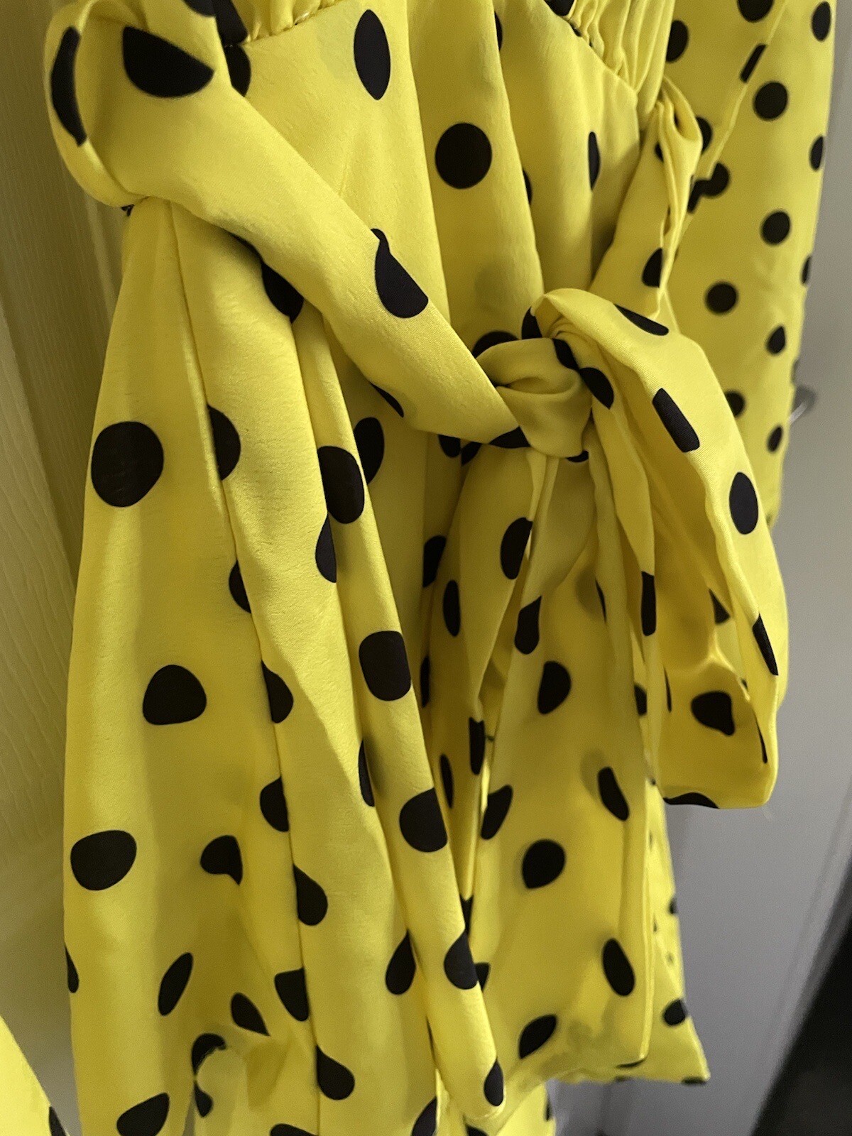 Ladies Yellow ZACK London Long Sleeve Low V Neck Spotted Dress Size