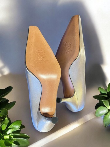 Stuart Weitzman Womens HeelsGold Matte Lame Square Toe Embelished Strap Sz7m - Picture 4 of 6