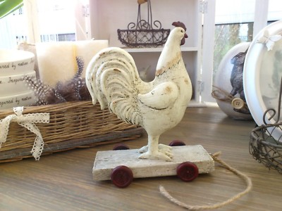 CLAYRE & EEF Deko Figur KUH HAHN HUHN AUF RÄDERN 11/17x12 beige Polyresin Shabby