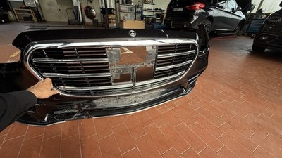 Original Mercedes Stoßstange Stoßfänger vorne für S-Klasse W223 AMG Styling