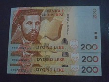 ALBANIA, P 71b, 200 Leke , 2012 ,  UNC, 3 consecutives
