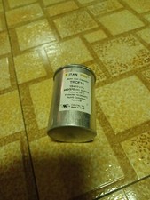 TitanPro TRCF15 HVAC Round Motor Run Capacitor. 15 MFD/UF 440/370 Volts - Used