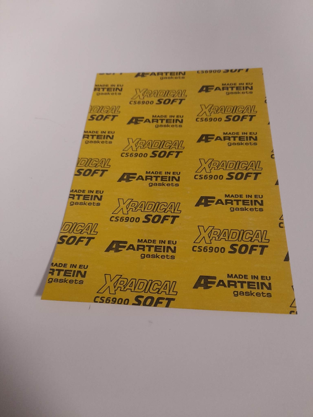 Planche à découper les joints nitrile anti-huile 140x195 mm épaisseur 0.60mm haute étanchéité