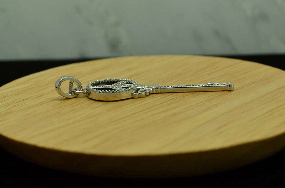 PLATA ESTERLINA 925 SIGNO DE LA PAZ LLAVE COLGANTE ENCANTO CON DIAMANTES Y ÓNIX #A3083 Foto 2 de 3