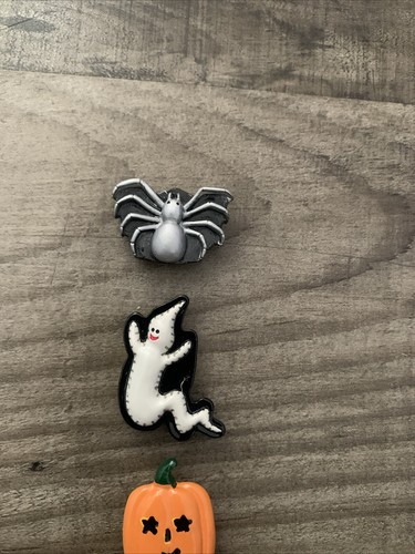6 Vintage Halloween Spiders Pumpkin Ghost Fall Button Covers - Picture 4 of 6