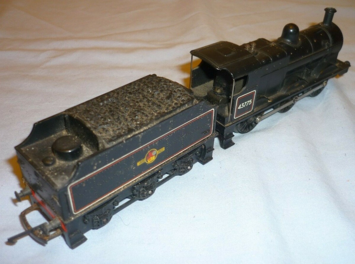 Hornby OO Gauge BR Class 3f 0-6-0 Tender Locomotive 43775