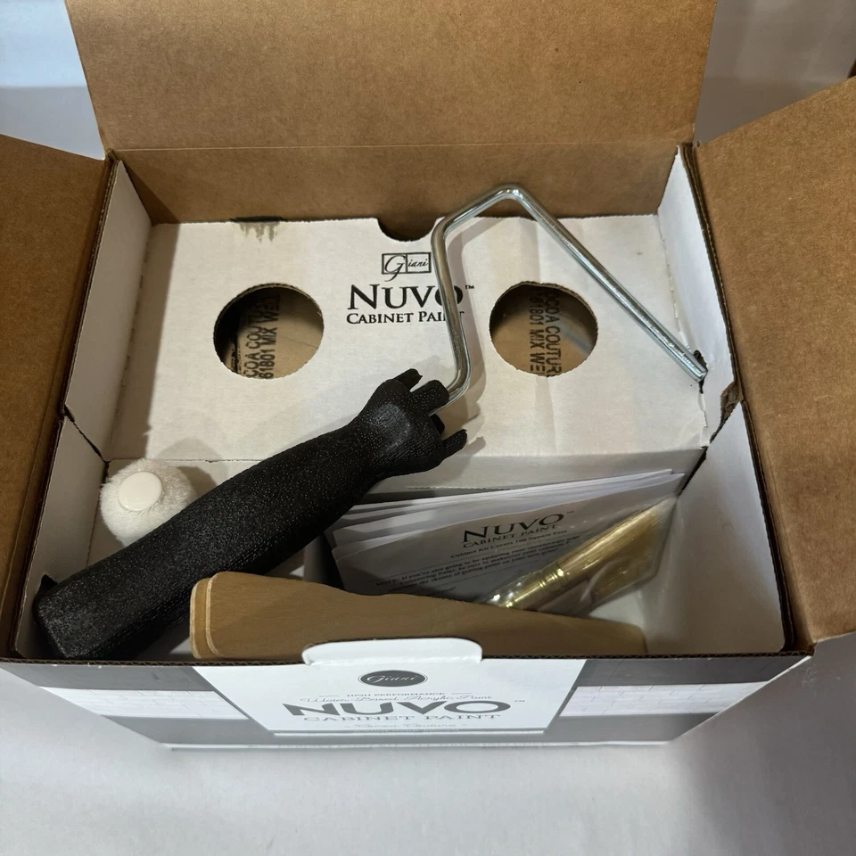 Kit de renovación de pintura de gabinete Cocoa Couture 2 cuartos de galón nuevos en caja rodillos de cepillo Foto 3 de 4