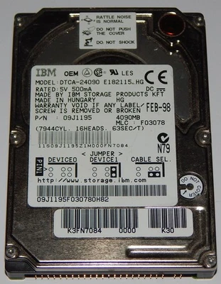 IBM Travelstar DTCA-24090 4090MB 44pin IDE 2,5" HDD Festplatte 4 GB Hard Disk - Bild 1 von 4