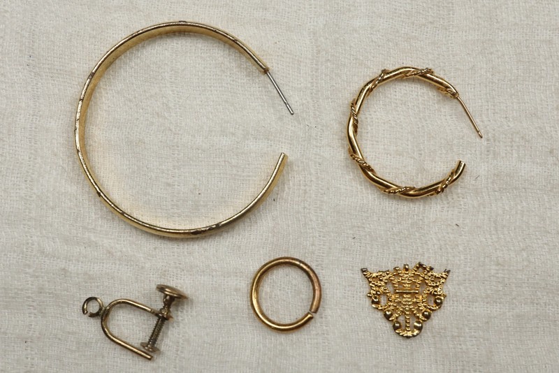 NobleSpirit  GOLD 10kt .23oz Scrap Ex-Jewelry Hoard