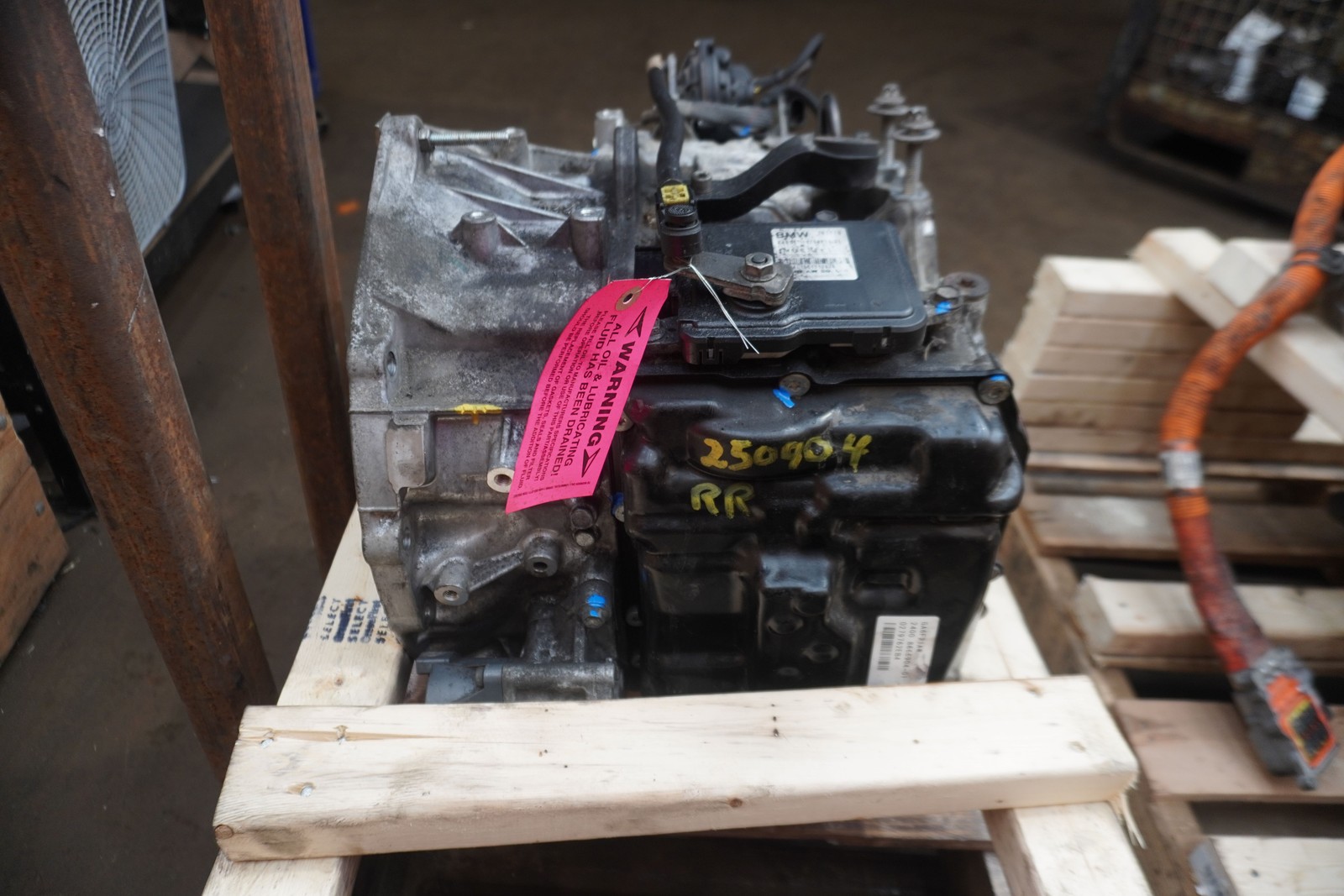 Rear 6-Speed Automatic Transmission Assembly OEM 24008695750 Bmw I8 Bmw 14-17