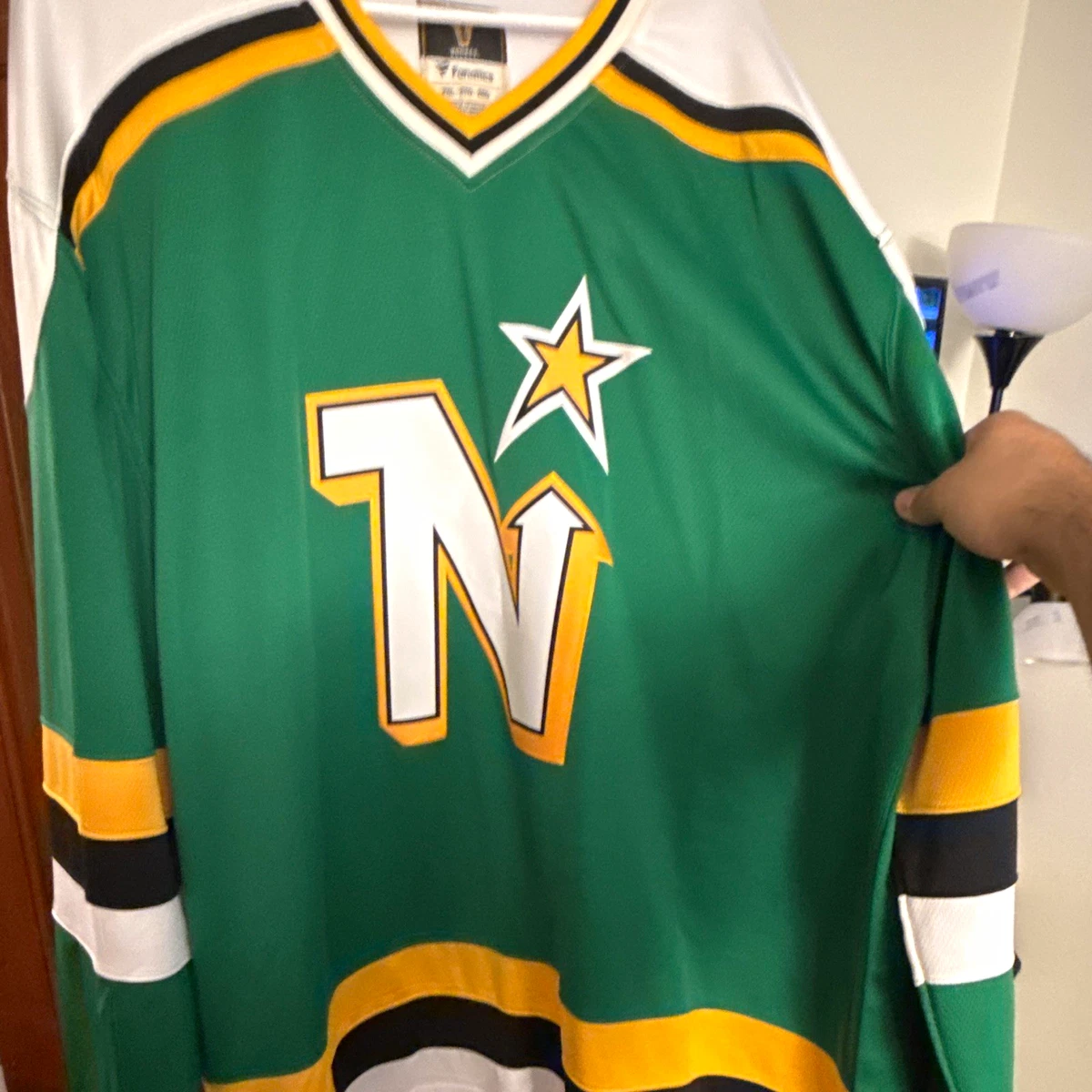 CCM ミネソタ・ノーススターズ　ヴィンテージ　ホッケーシャツ　肩ワッペン Minnesota North Stars NHL Fan Apparel & Souvenirs for sale | eBay