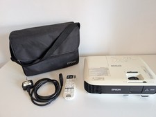 Epson EB-S04 3LCD SVGA Projector, Low Usage, HDMI, Remote, Bag