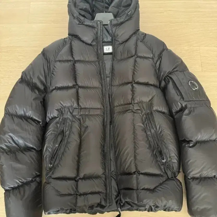 CP Company DD Shell Down Jacket Size 48 M Black thumbnail 4