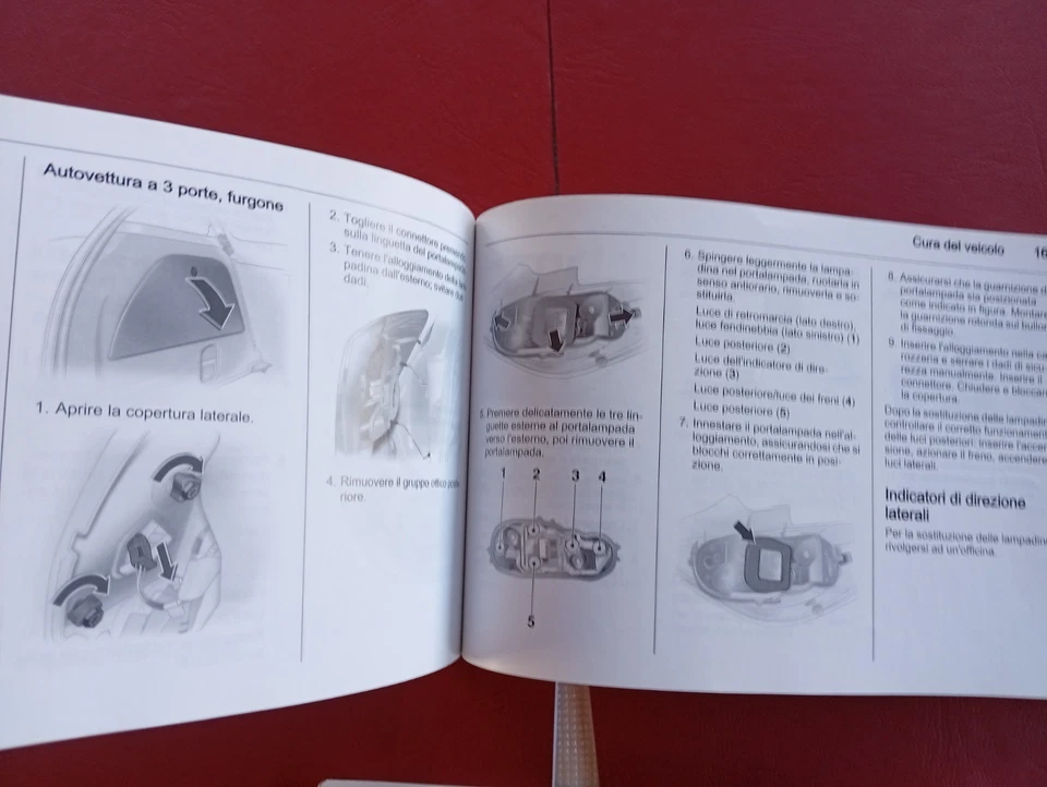 OPEL CORSA  Libretto Manuale USO e MANUTENZIONE + Infotainment System 2011 - Immagine 4 di 4