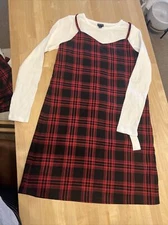 art class Girls dress Red Plaid With Long Sleeve Shirt  Size M (7/8)