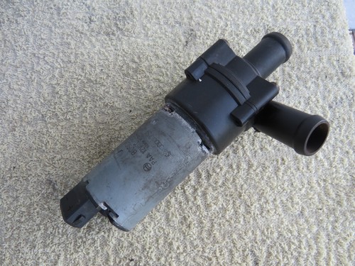 VW Golf 3 III Passat VR6 Zusatzwasserpumpe Bosch 0392020024 T4 Umwälzpumpe