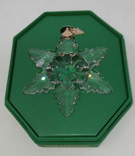 Swarovski Crystal Annual Edition Christmas Star Ornament 2024, AUTHENTIC 5661079 - Picture 9 of 10
