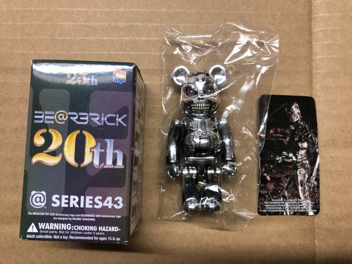 Medicom Bearbrick 100% Bearbrick 43 Be@rbrick Series 43 SF Medicom Bearbrick 100% Bearbrick 43 Be@rbrick Series 43 SF