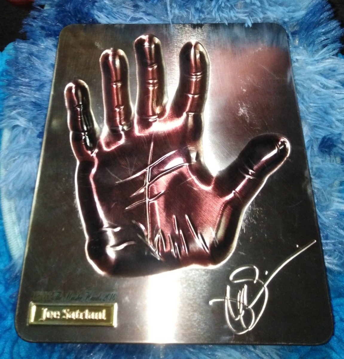 手形 The Master Hands 2015 Young Guitar Price Drop NO BOX Joe Satriani Handprint Metal Plate Young