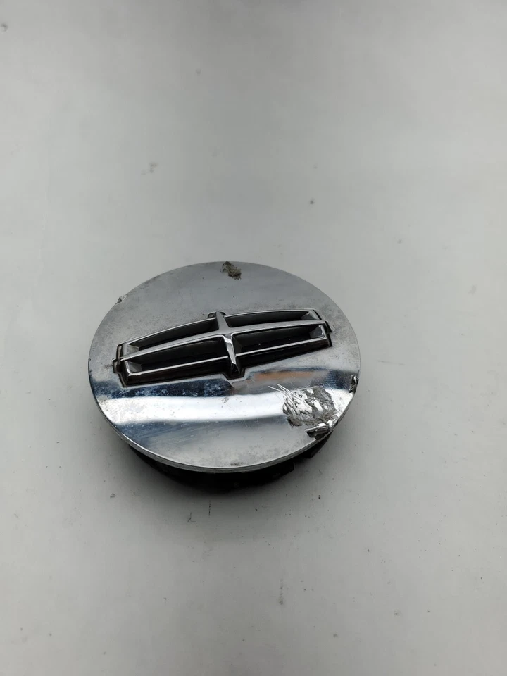 2014-2016 Lincoln MKS Chrome Wheel Center Cap Hub Cover 8A53-1A096-AD  - Изображение 2 из 4
