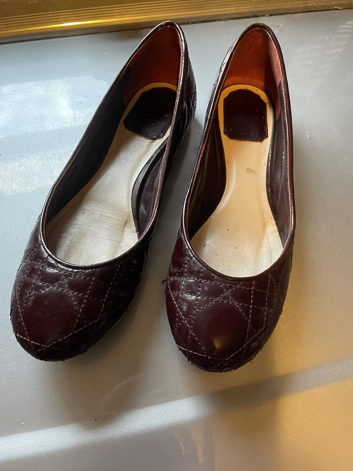 Ballerine plate en cuir verni marron Christian Dior marron cannage