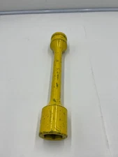 Sunex Tools 533TS 1 inch Drive 33mm 475 Ft/Lbs Torque Truck Socket Yellow