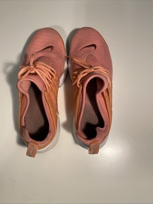 Nike Air Women Presto size 8 color orange and pink
