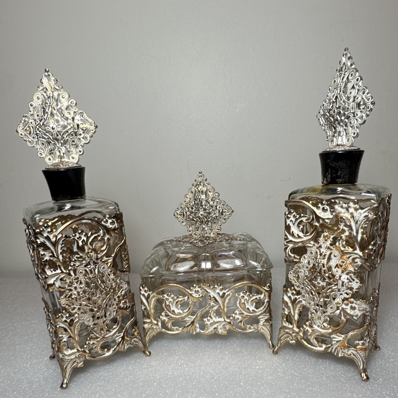 Vintage Goldtone Hollywood Regency Ormolu Vanity Set Perfume Bottles and Powder