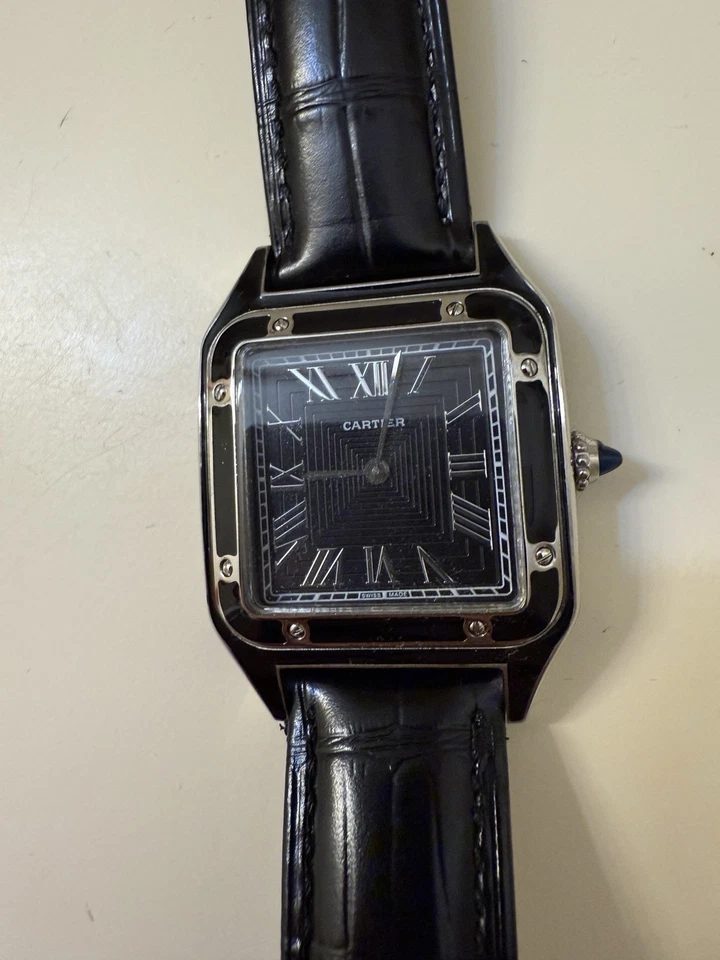 Reloj Cartier Santos Dumont grande correa negra acero para hombre WSSA0046 sin usar 2025 Foto 2 de 4