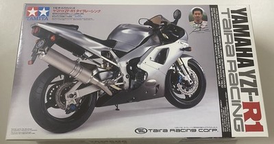 Tamiya 1/12 Yamaha YZF-R1 Taira Racing Full-view