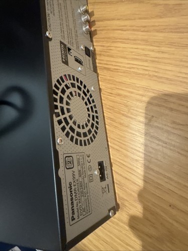 Panasonic DMR-EX99V VHS/HDD/DVD Recorder Combi 250GB HDD Freeview + - Picture 13 of 13