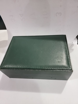 VINTAGE GENUINE GREEN LEATHER ROLEX WATCH CASE DISPLAY JEWELRY BOX GREAT SHAPE!